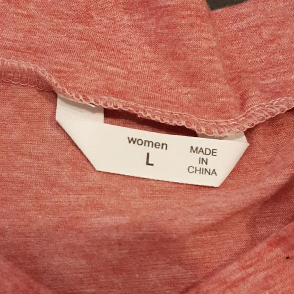Large Pink Shirt with Buttons - Picture 8 of 9